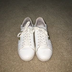 Steve Madden sneakers